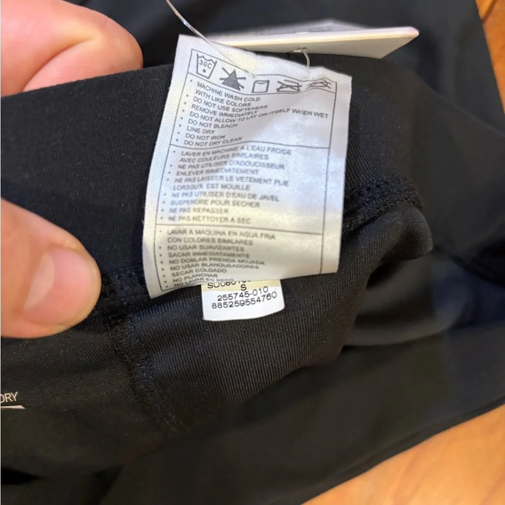NWT Nike Women Running Skirt with Built In Shorts Skort Black Small - Picture 7 of 7